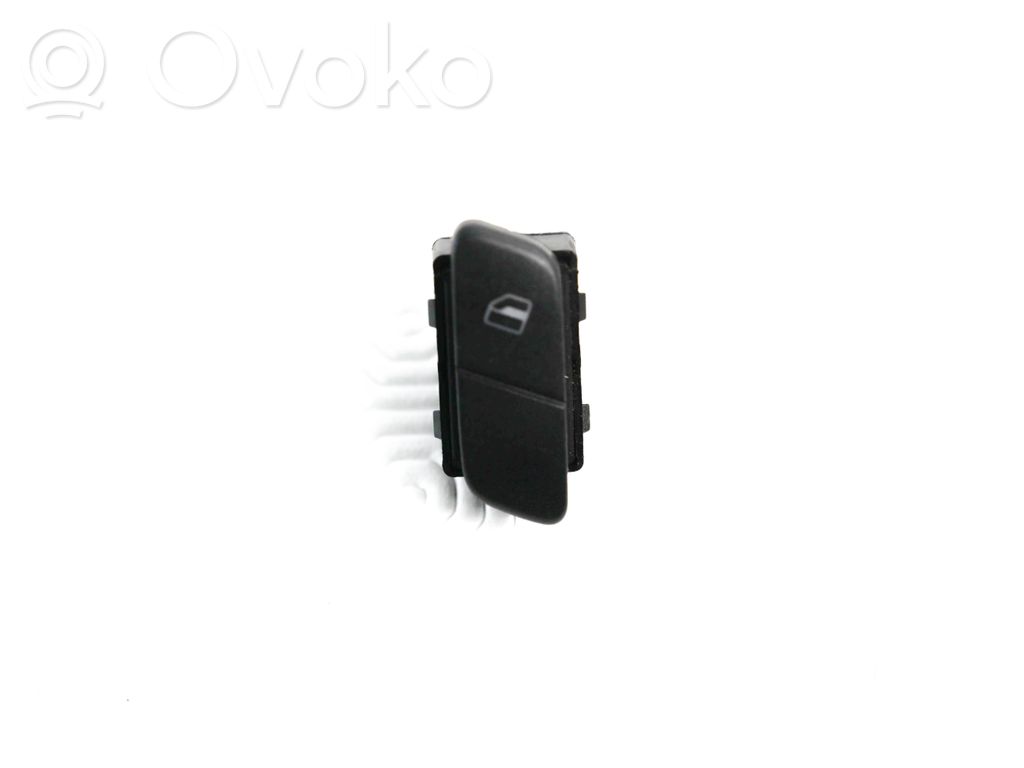 Volkswagen Polo IV 9N3 Electric window control switch 