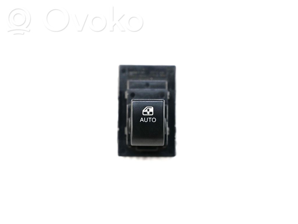 Electric window control switch   935751H100,3695111000