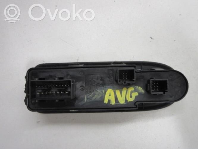 Front door sensor   0000649028