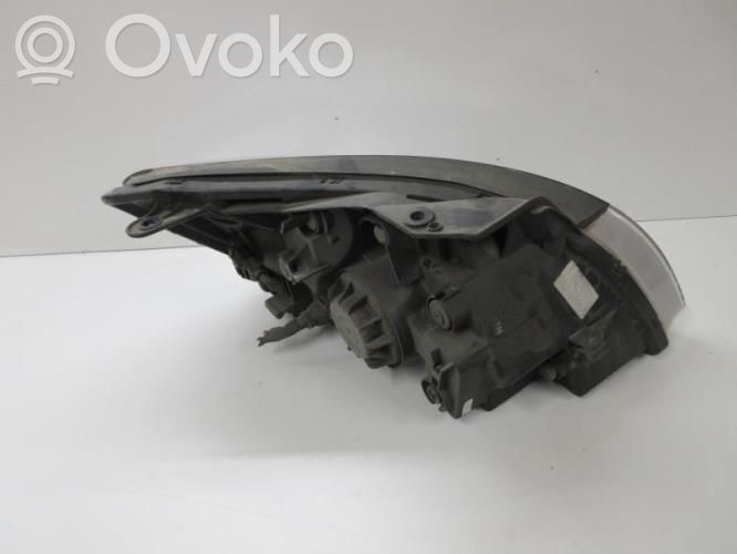 KIA Rio Scheinwerfer 