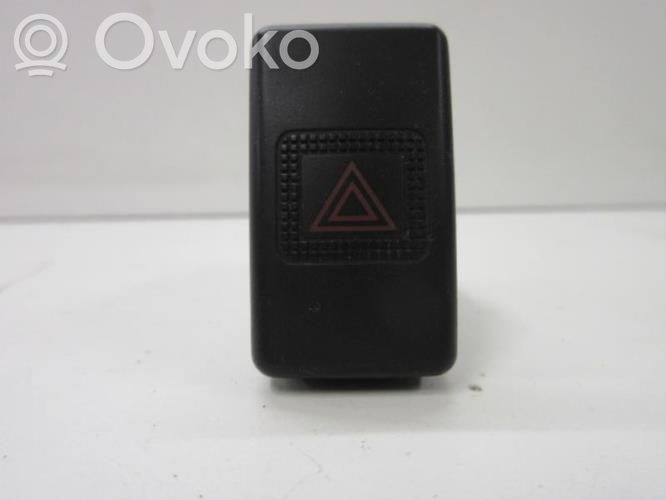 Hyundai Trajet Botón interruptor de luz de peligro 
