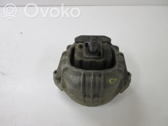 Engine mounting bracket   22116782038