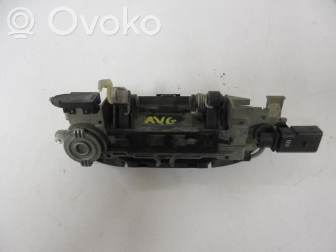 Audi A3 S3 8L Klamka zewnętrzna drzwi 