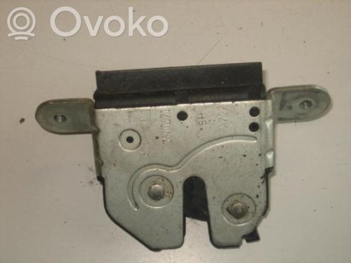 Opel Corsa D Spynelė galinio dangčio (išorėje) 