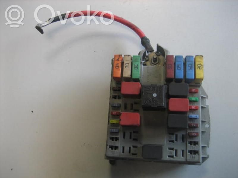 Fiat Punto (188) Set scatola dei fusibili 