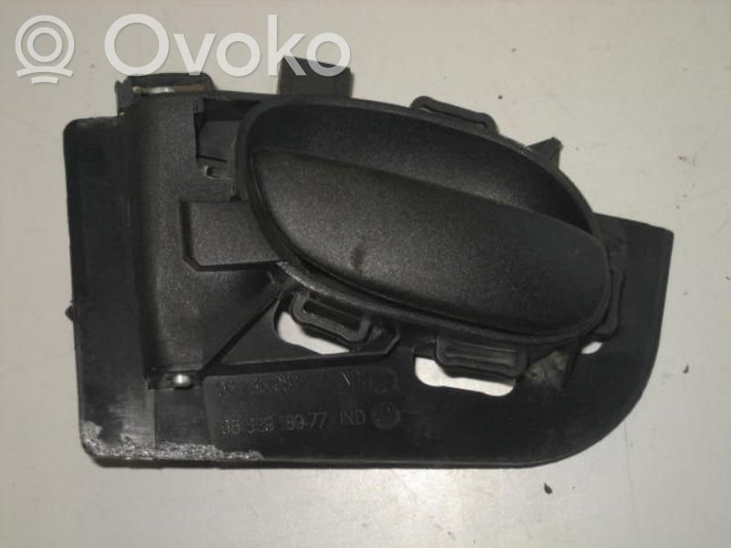 Peugeot 206+ Manecilla interna puerta delantera 