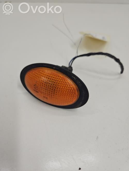 Ford Fiesta Front fender indicator light 