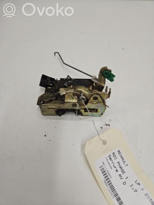 Renault 21 Priekšpusē slēdzene 