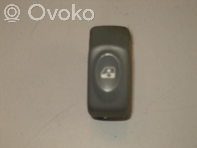 Renault Twingo I Front door sensor 