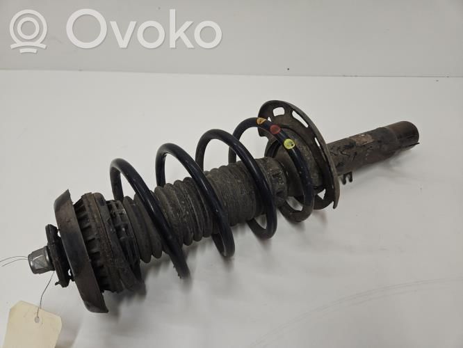 Citroen C3 Priekšpusē amortizators 