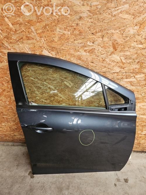 Puerta delantera   801004005R