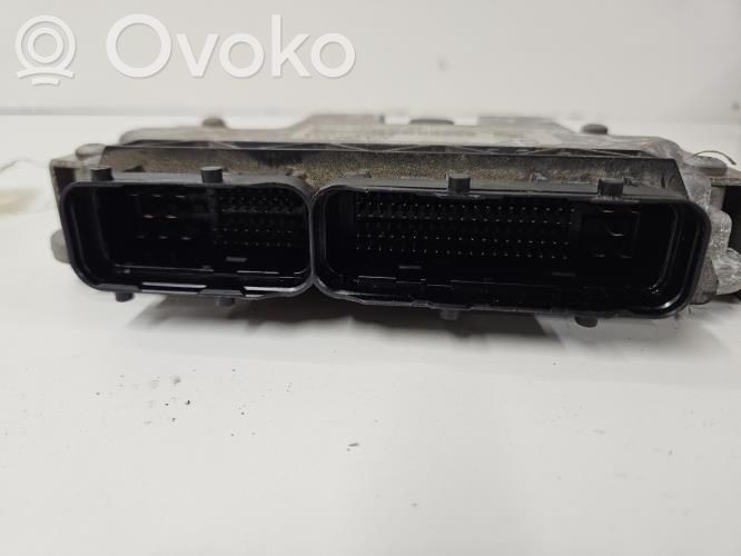 Engine control unit/module   B000576480