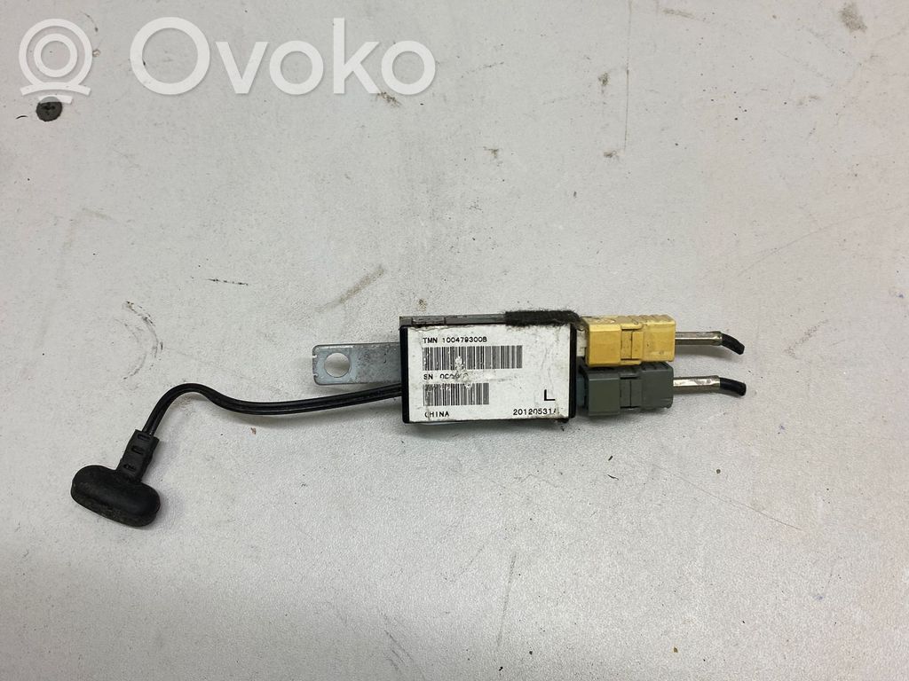 Tesla Model S Antenos stiprintuvas 