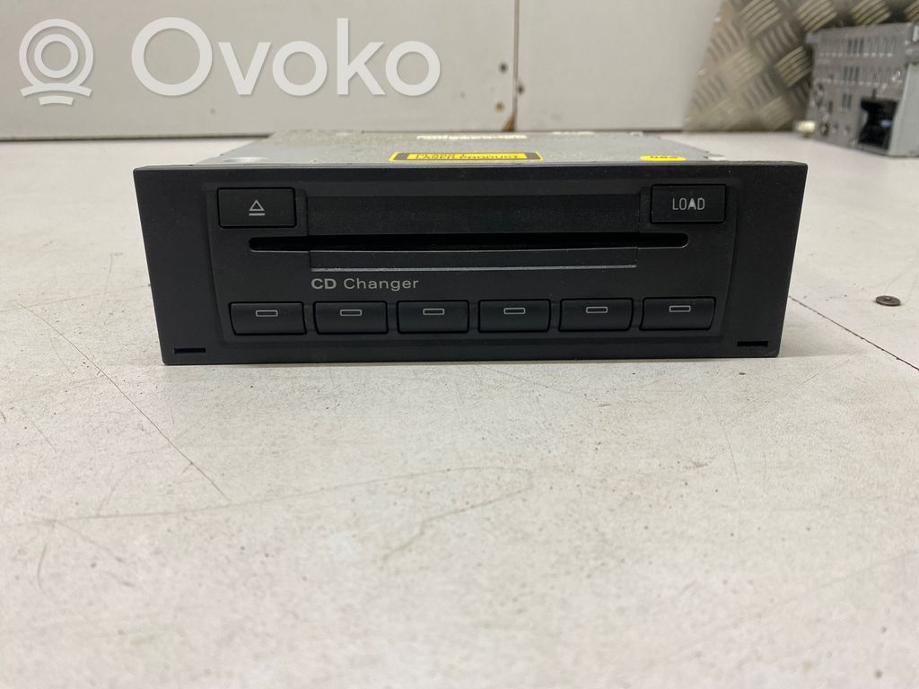 Audi A3 S3 8P CD/DVD changer 