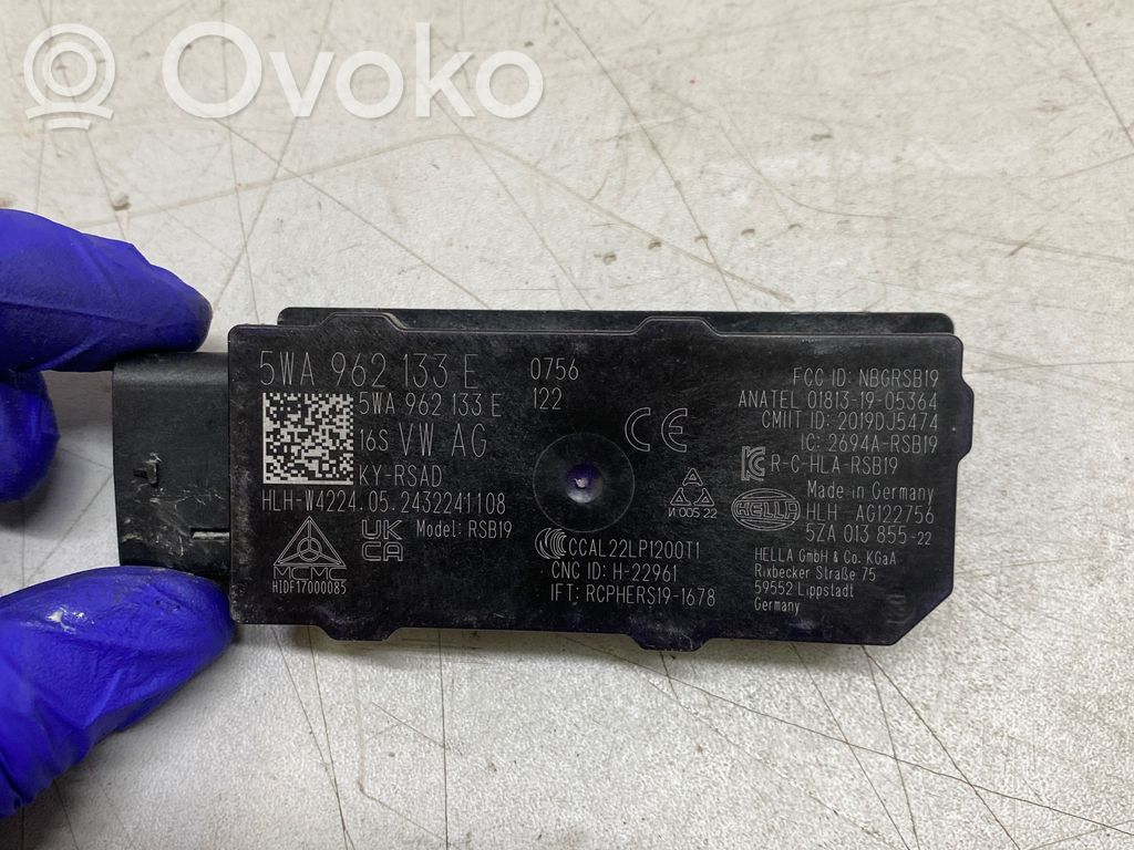 Volkswagen ID.4 Aerial antenna amplifier 