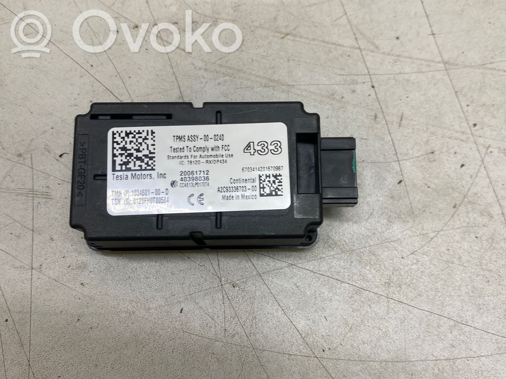 Tesla Model X Tire pressure control unit 