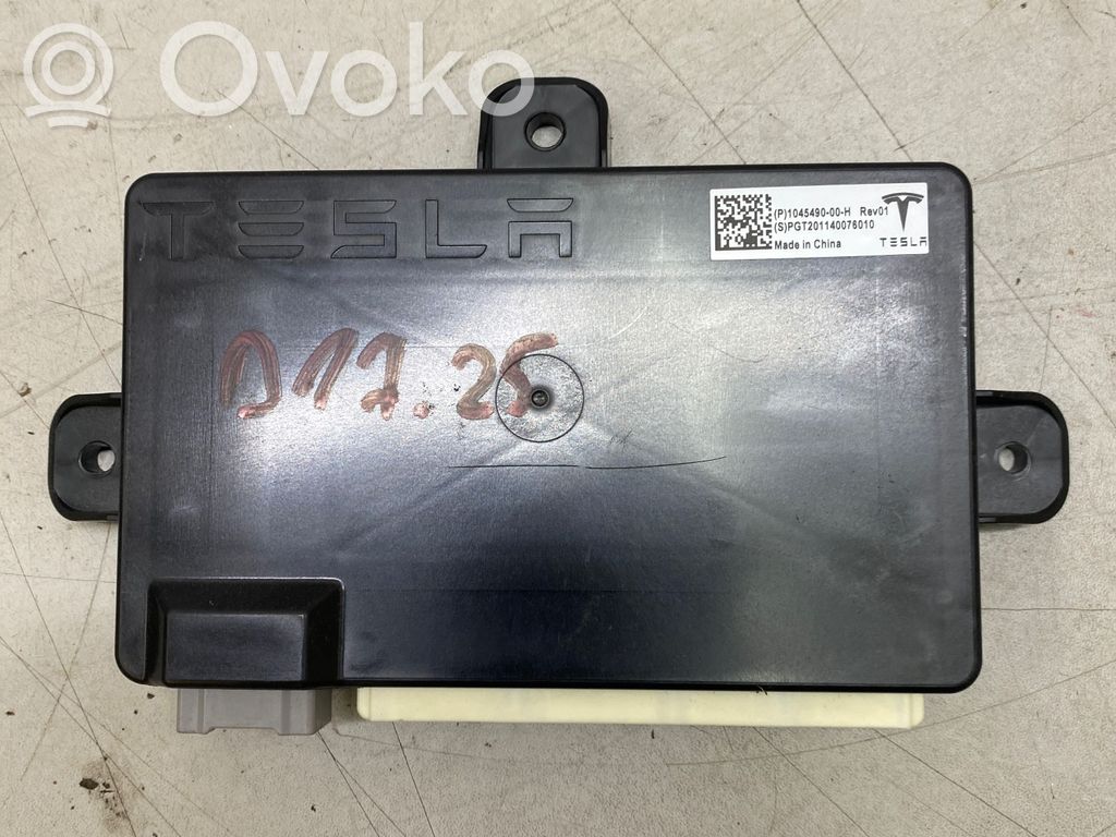 Tesla Model X Door control unit/module 