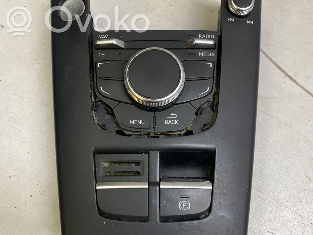 Audi A3 S3 A3 Sportback 8P GPS navigation control unit/module 