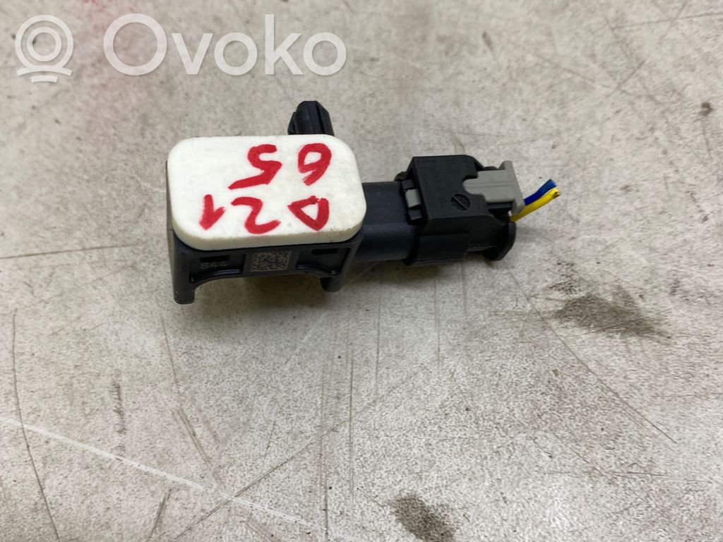Tesla Model X Airbag deployment crash/impact sensor 