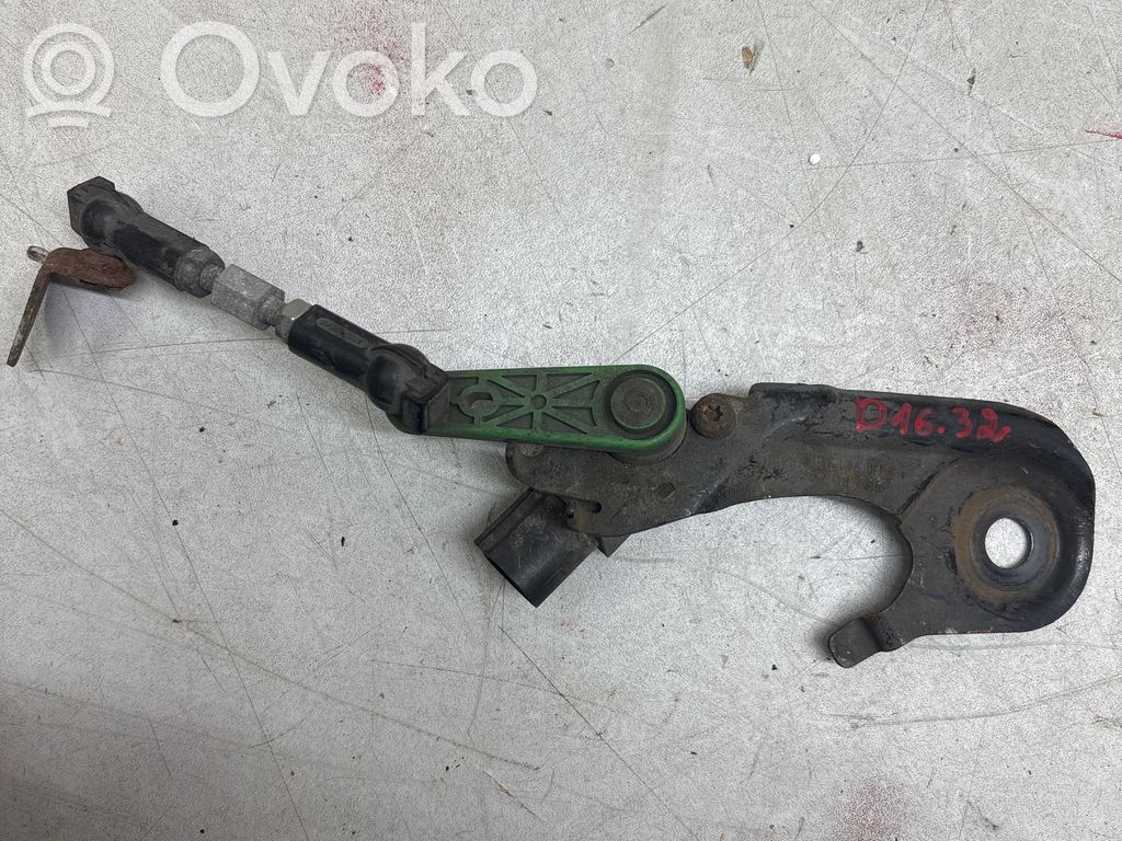 Audi A7 S7 4G Rear air suspension level height sensor 