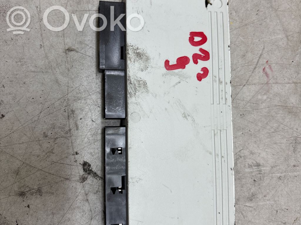 BMW 7 E65 E66 Durvju vadības bloks 