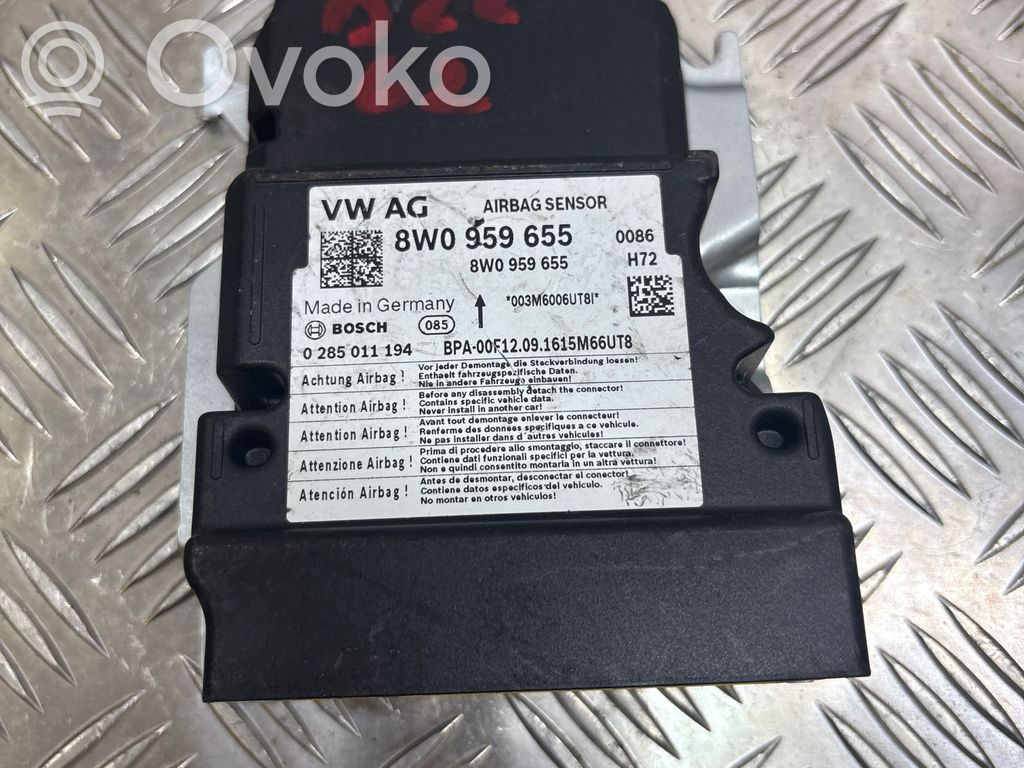 Audi A4 S4 B8 8K Airbag control unit/module 