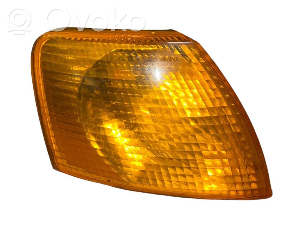 Volkswagen PASSAT B5 Front indicator light 