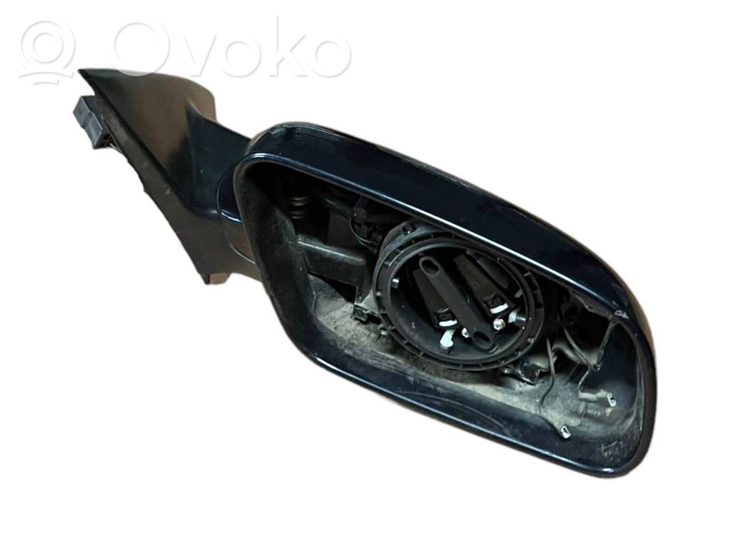 Audi A6 S6 C5 4B Front door electric wing mirror 