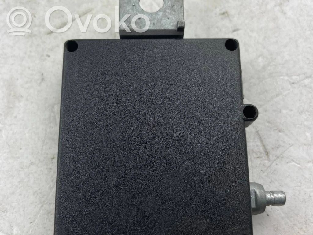 BMW 3 E36 Antenos stiprintuvas 