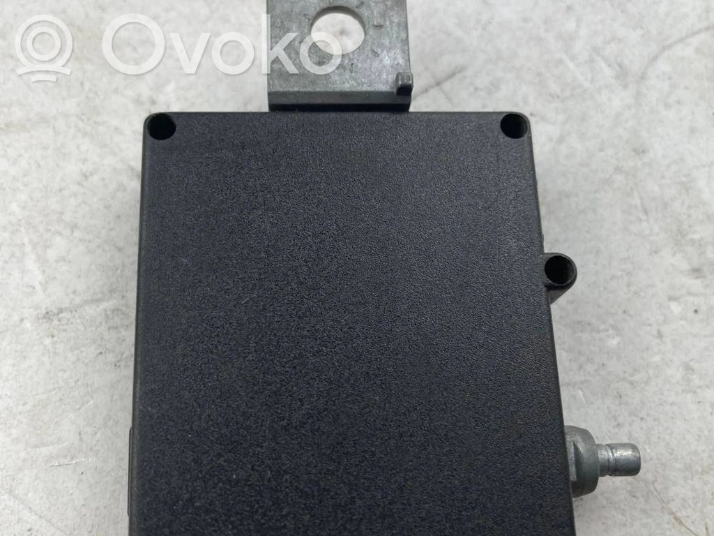 BMW 3 E36 Antenos stiprintuvas 