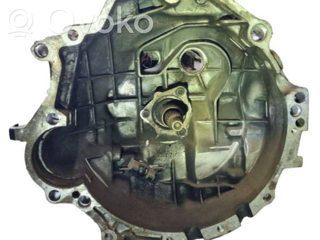 Volkswagen PASSAT B5 Mechaninė 5 pavarų dėžė 