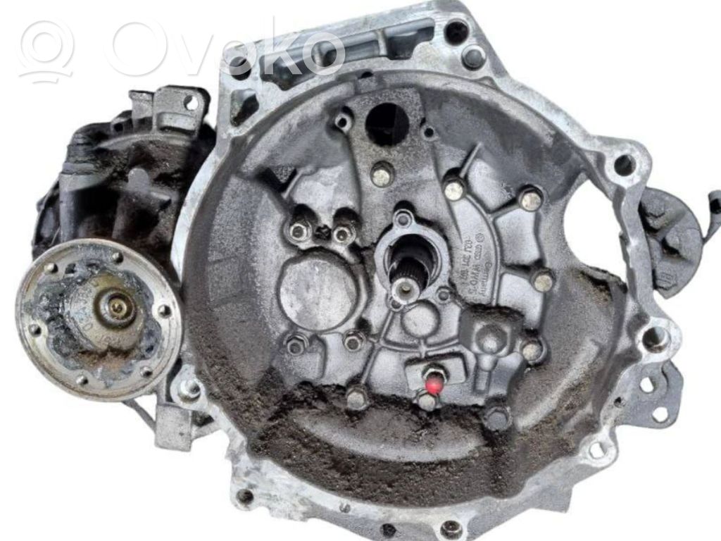 Volkswagen Golf IV Cutie viteze manuală cu 5 trepte 