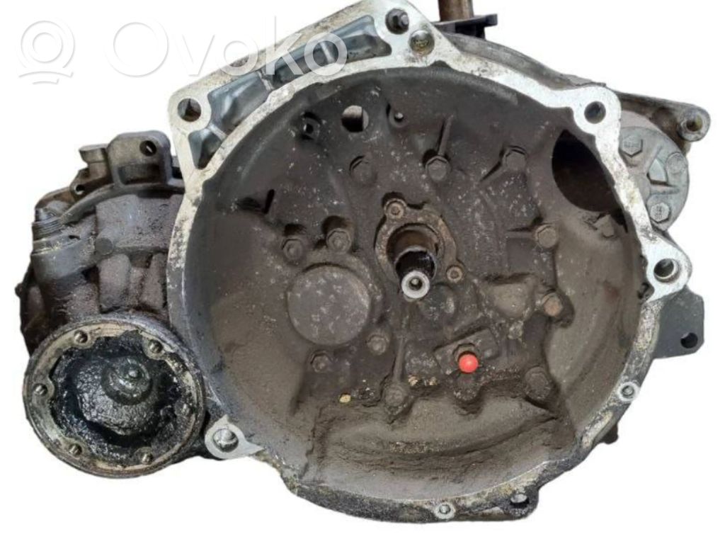 Volkswagen PASSAT B3 Manual 5 speed gearbox 