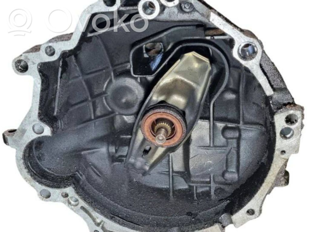 Audi 80 90 B3 Mechaninė 5 pavarų dėžė 