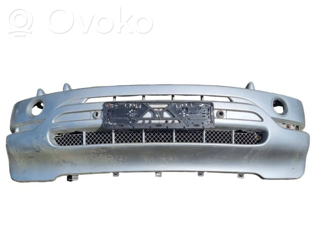 Priekinis bamperis   8402304