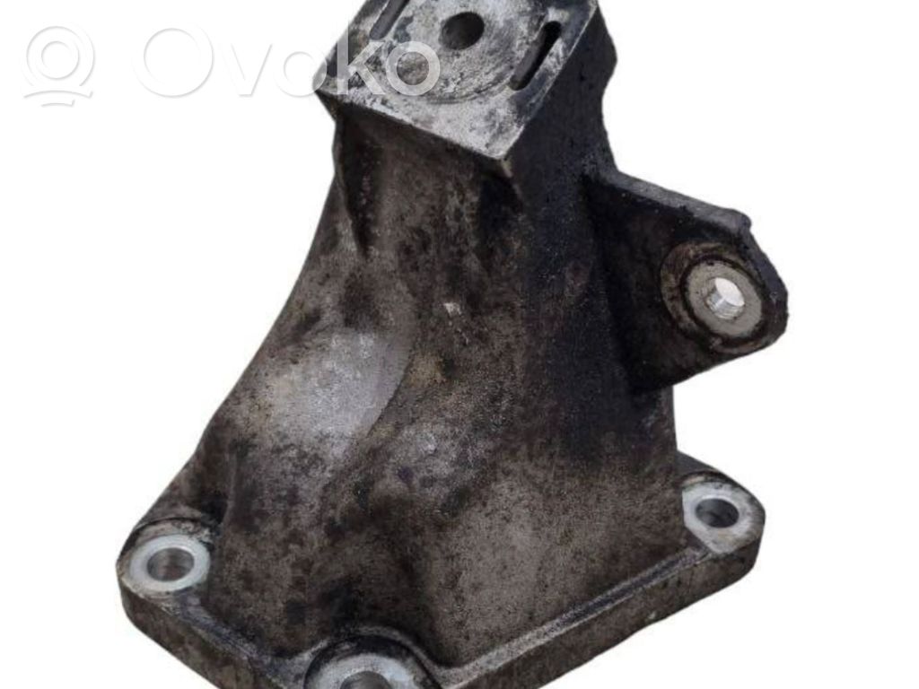 Audi A6 S6 C5 4B Engine mounting bracket 