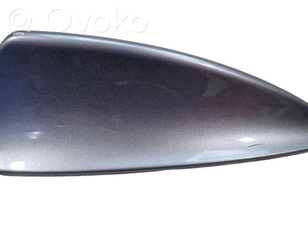 BMW 7 E65 E66 Stogo (GPS) antenos dangtelis 