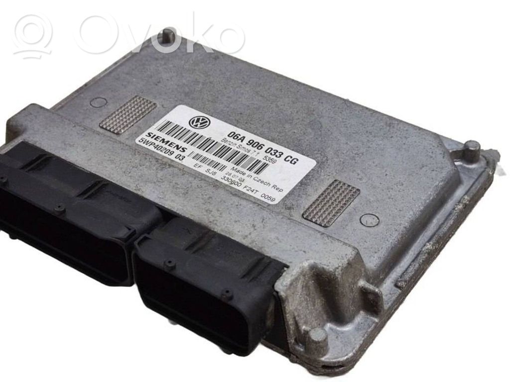 Volkswagen Touran I Engine control unit/module 