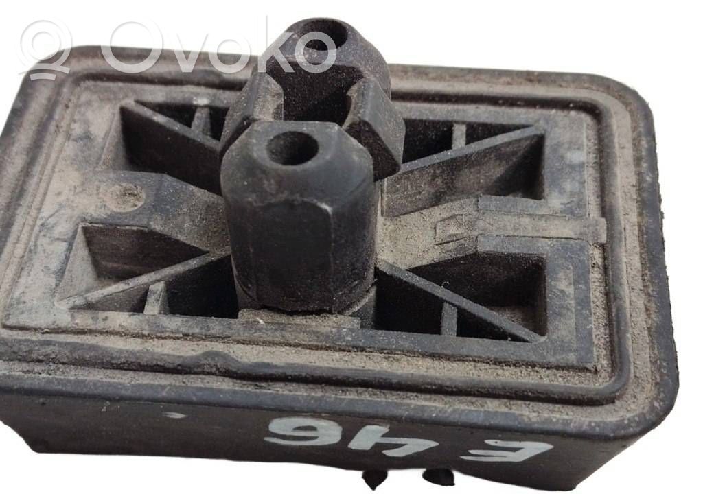 Jacking socket point   8268885L
