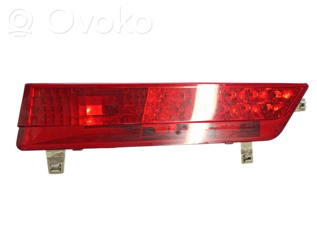 BMW 7 E65 E66 Aizmugurējais lukturis virsbūvē 