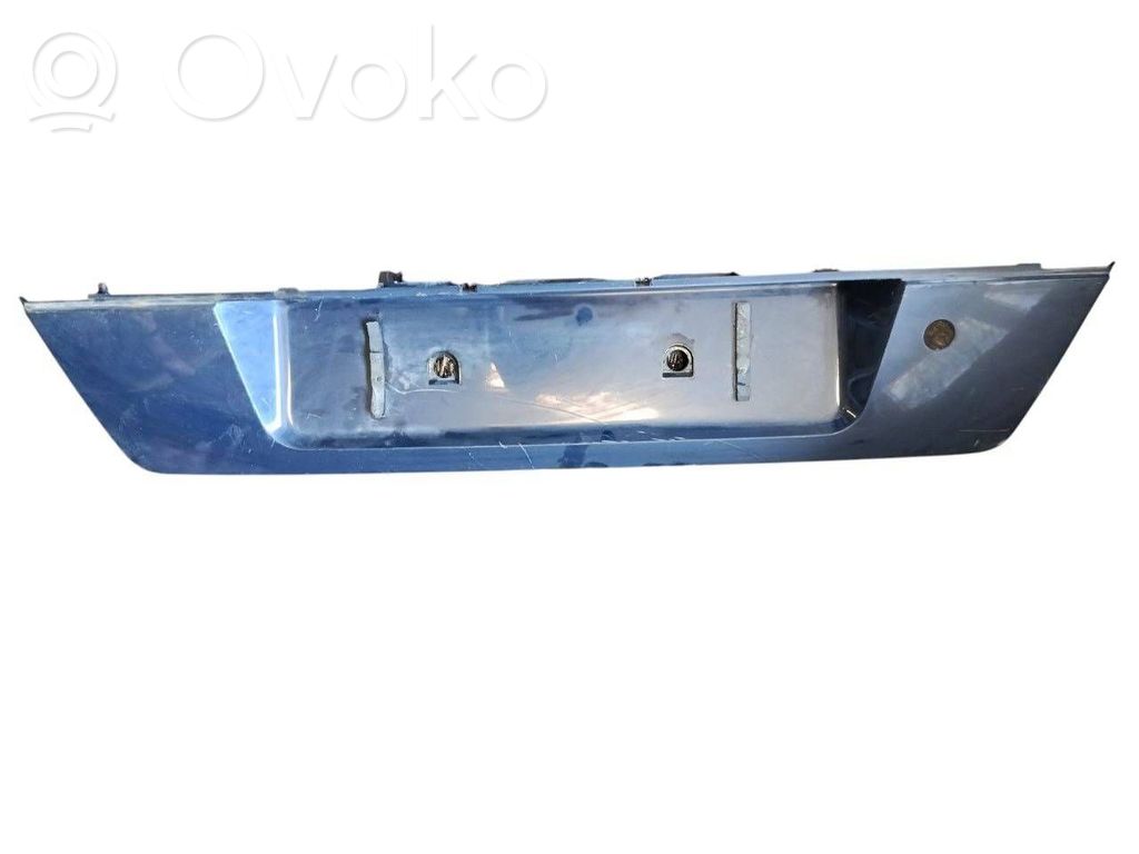 BMW 7 E38 Trunk door license plate light bar 