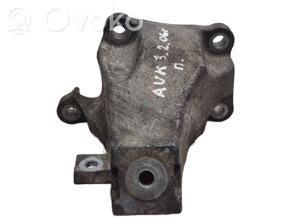 Engine mounting bracket   4F0199308N,SI12CV1