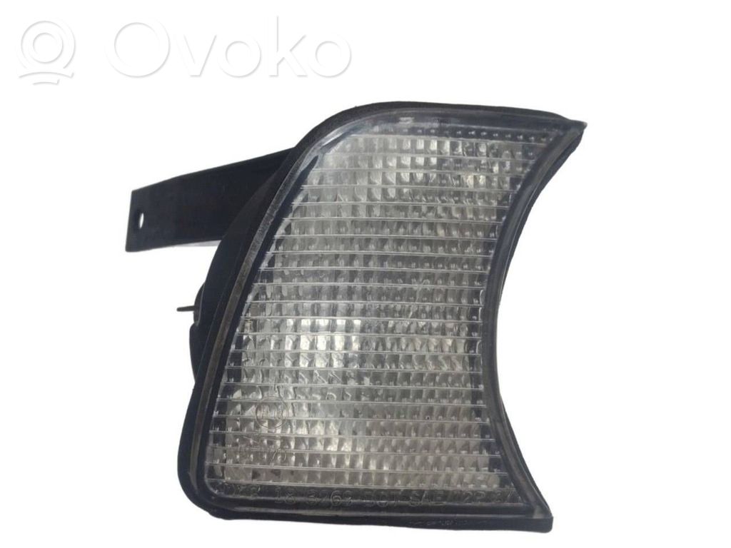 BMW 5 E34 Front indicator light 