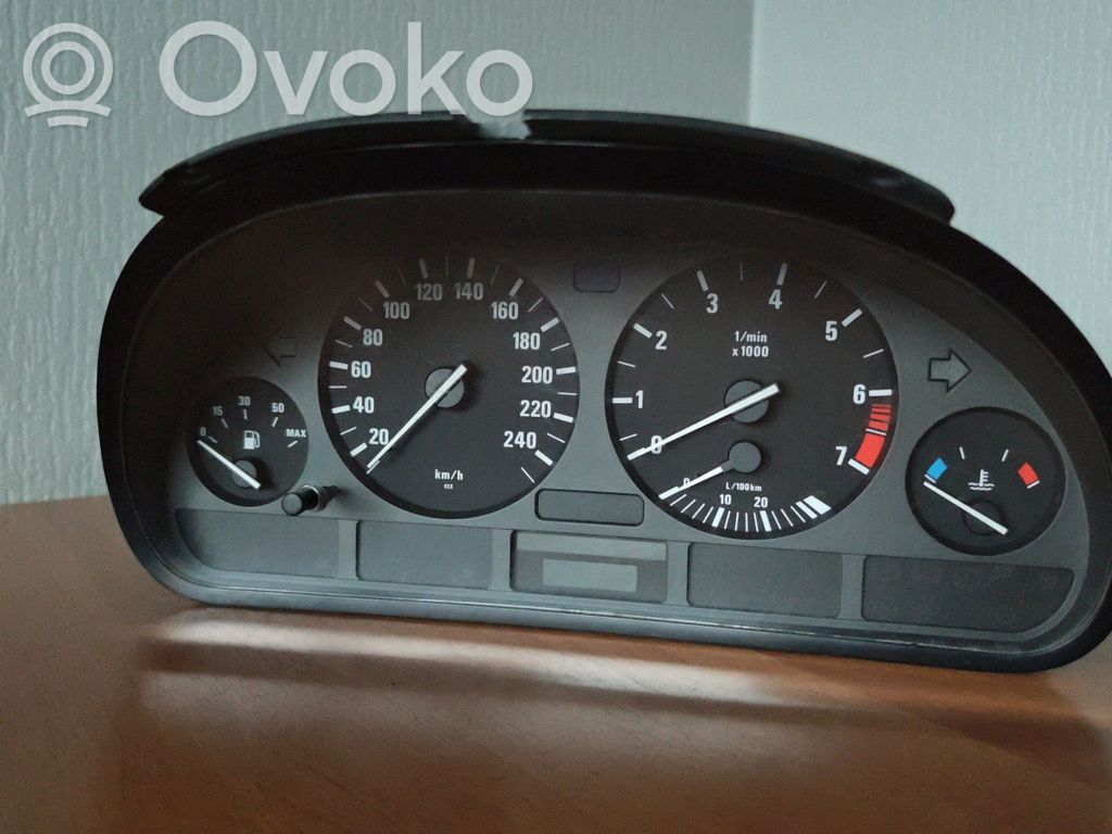 BMW 5 E39 Nopeusmittari (mittaristo) 