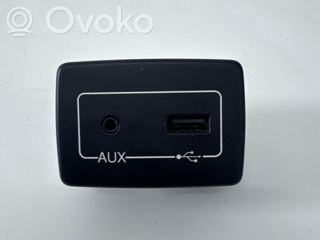 USB-pistokeliitin   D532,T73562726501566