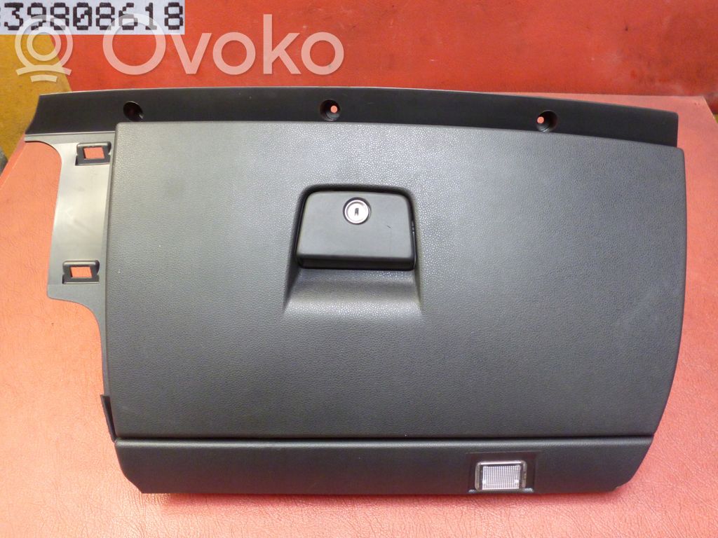 Volvo S40 Juego guantera 