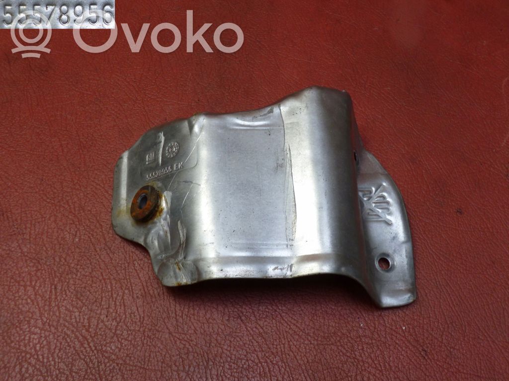 Opel Astra K Heat shield in engine bay 