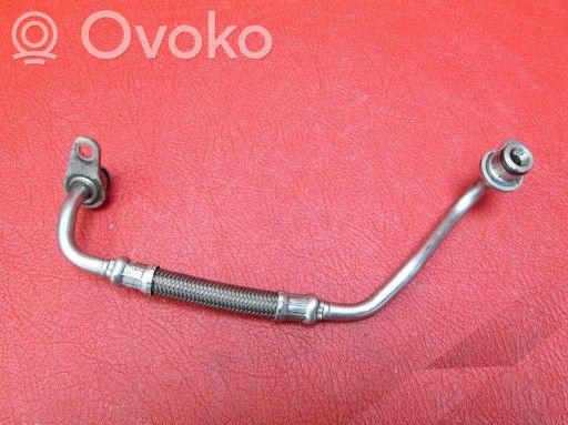 Turboahtimen öljyletku   7585402