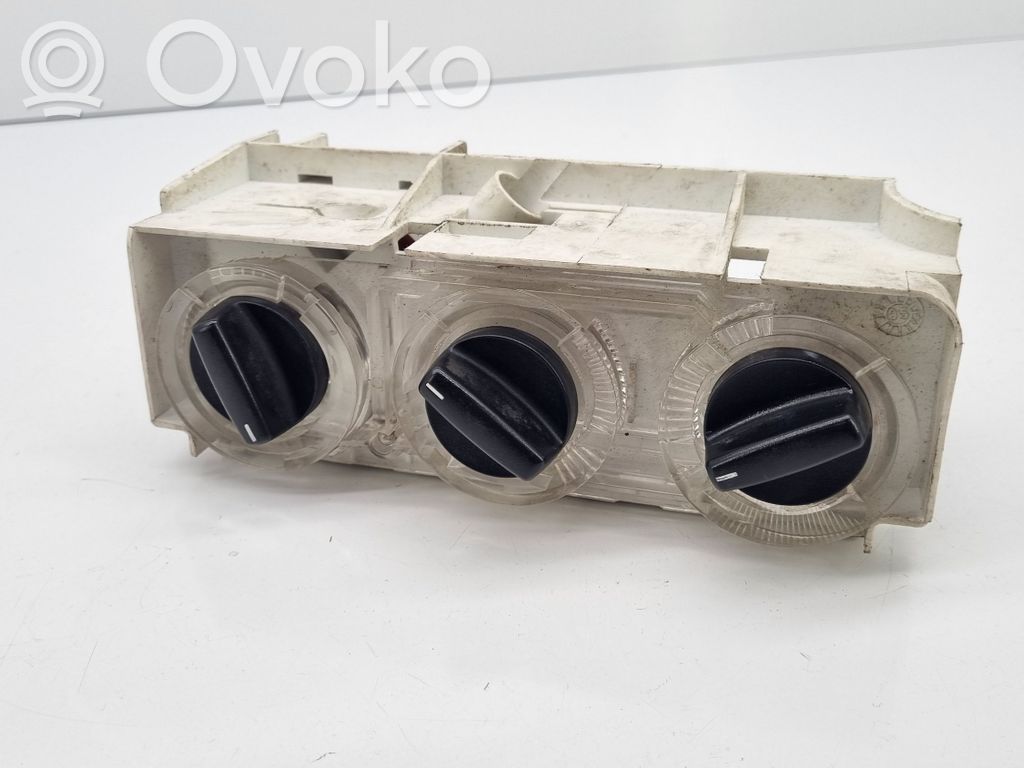 BMW 3 E36 Climate control unit 