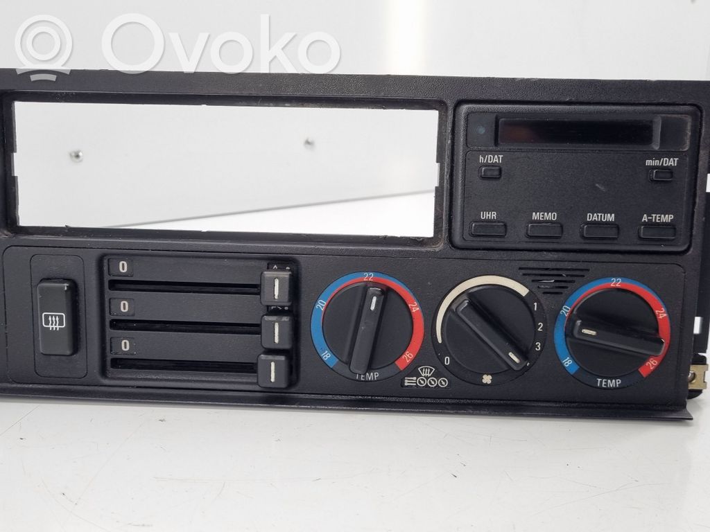 BMW 5 E34 Climate control unit 